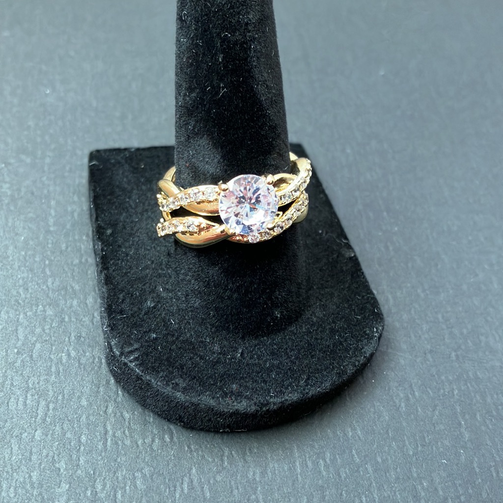 Twist Created White Diamond Bridal Set Twist Created White Diamond Bridal Set